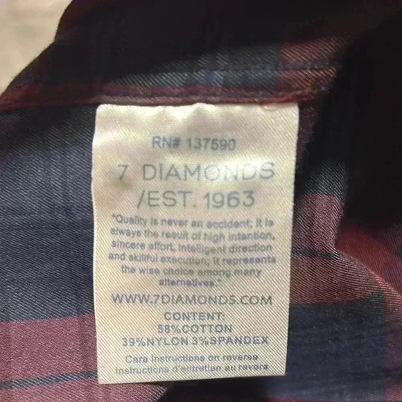 7 Diamonds plaid button down shirt small - Picture 7 of 7